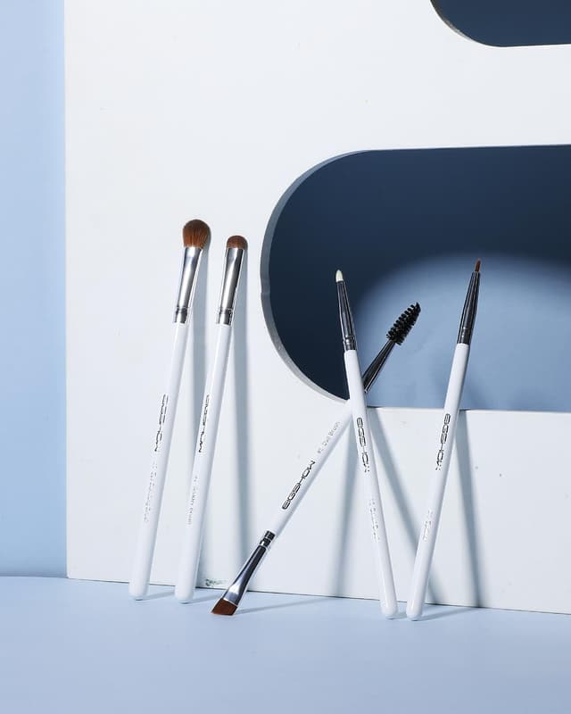 Thumbnail 6 de EIGSHOW set di 5 pennelli per trucco occhi con eyeliner e sopracciglia (bianco)