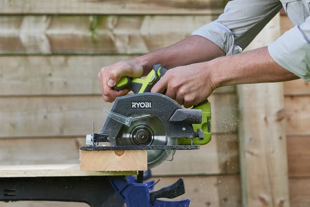 Detalle de Ryobi R18CSP-0 18V ONE+ circular saw 150mm