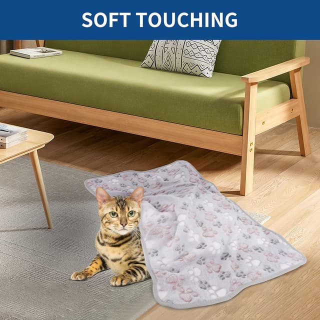 Detalle 1 de BVAGSS 6 Pack Small Dog Blanket (76 x 52 cm) – Super-soft fleece flannel pet covers with paw print design