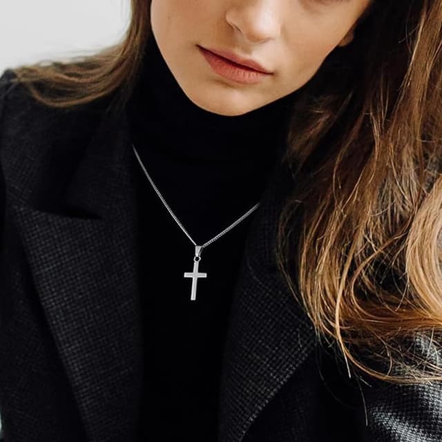 Detalle 2 de Kreuzkette aus Edelstahl 15 x 28 mm