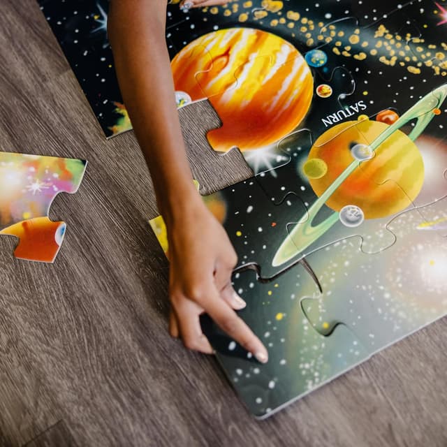 Detalle de Melissa & Doug Solar System Floor Puzzle 48 pc 🧩