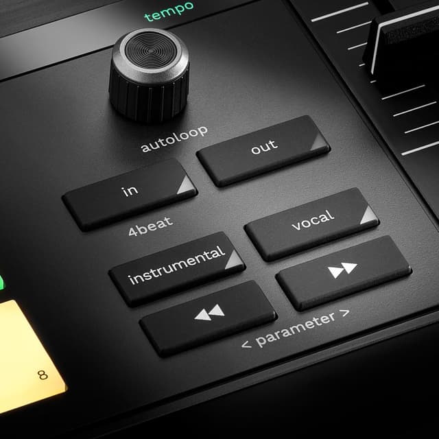 Detalle de Hercules DJControl Inpulse T7 controladora DJ