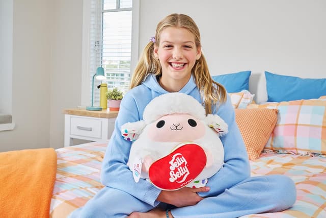 Detalle de Snackles Series 2 Lamb plush toy (Jelly Belly) – soft squishy comfort cuddly, 35 cm