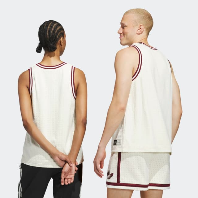 Detalle 2 de adidas Originals camiseta de baloncesto de hombre en poliéster, ajuste holgado