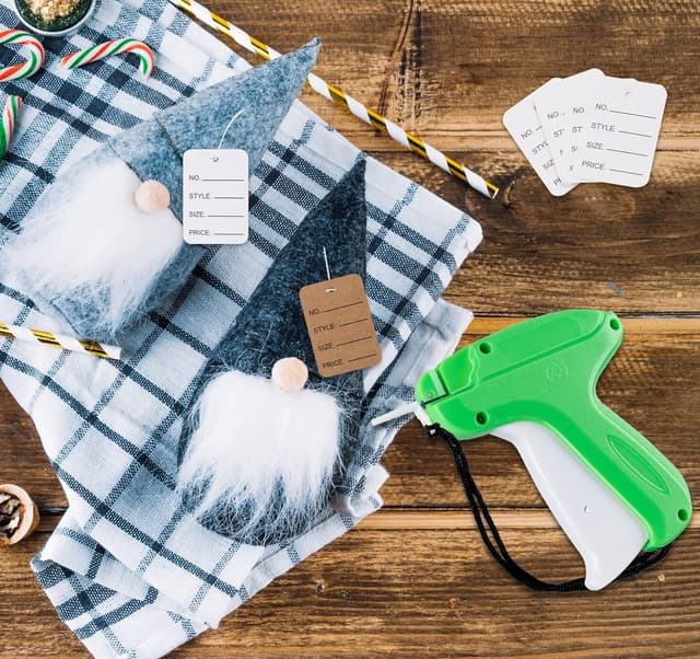 Detalle 2 de ilauke Etikettierpistole-Set für Textil (mit 5 Ersatznadeln, 2000 Heftfäden, 200 Tags)