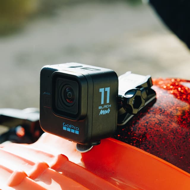Detalle de GoPro HERO 11 Black Mini: cámara deportiva compacta para vídeo 5,3K y HyperSmooth 5.0