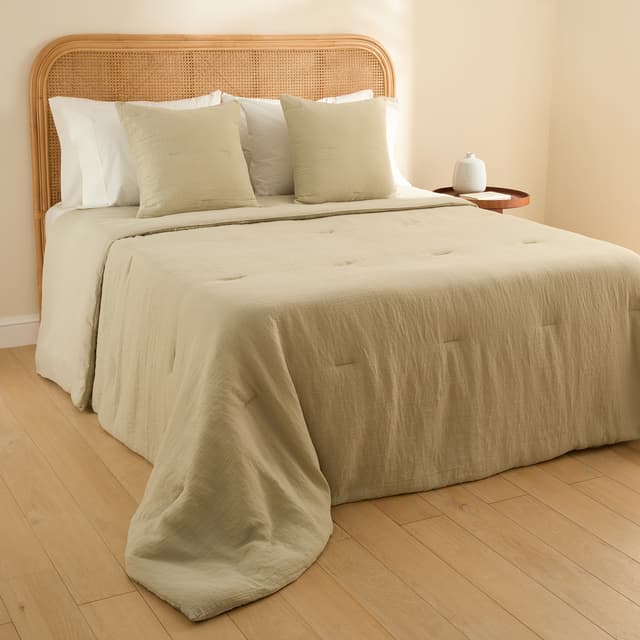 Detalle de Basics El Corte Inglés Edredón reversible gofre con funda de cojín