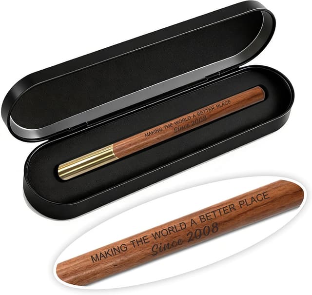 Detalle de iyaone 18th Birthday Gift for 2008 Teens – Laser-Engraved Wooden Gel Pen in Keepsake Box