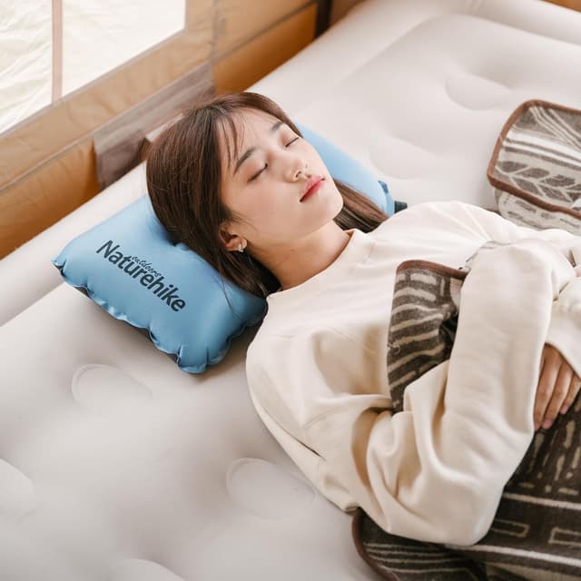 Detalle de Naturehike Oreiller de camping gonflable automatique 46×27 cm – confortable et réglable