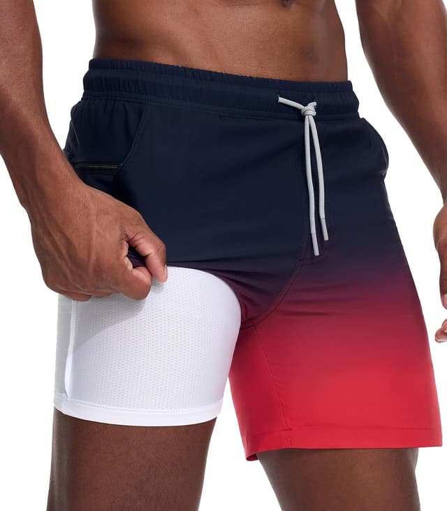 Detalle de Danfiki men’s 2-in-1 swimming shorts with mesh compression liner, zipper pockets and gradient quick-dry finish