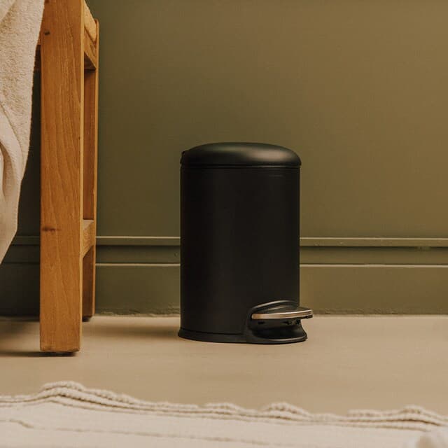 Thumbnail 3 de Cosmic Essential, papelera de baño 🪣