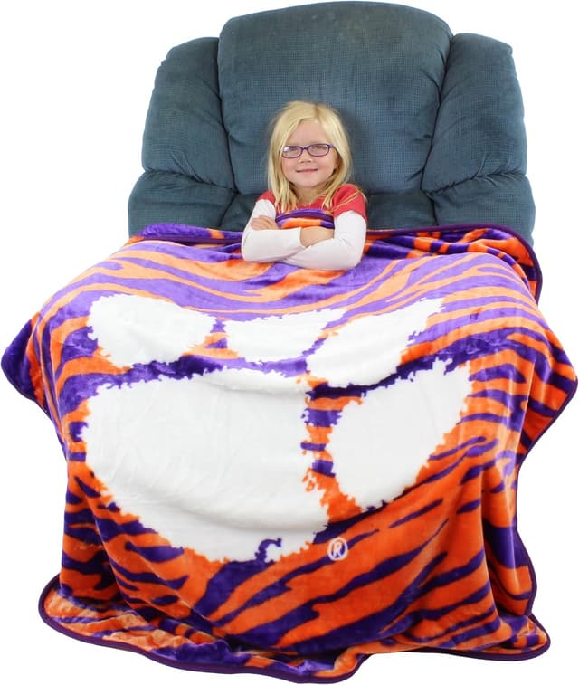 Detalle de College Covers Clemson Tigers Raschel Throw Blanket, 60 in by 50 in