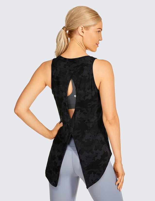 Detalle de CRZ YOGA canotta sportiva donna backless senza maniche, tessuto traspirante e ad asciugatura rapida