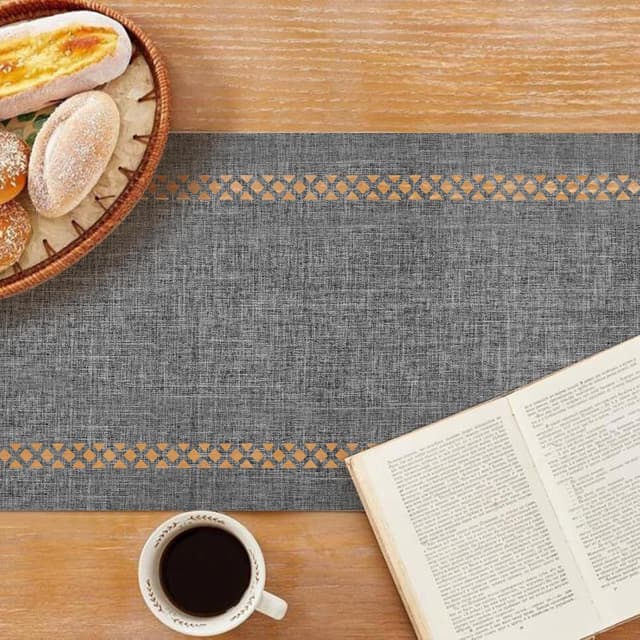 Detalle de BAZIOE modern grey linen table runner with openwork pattern