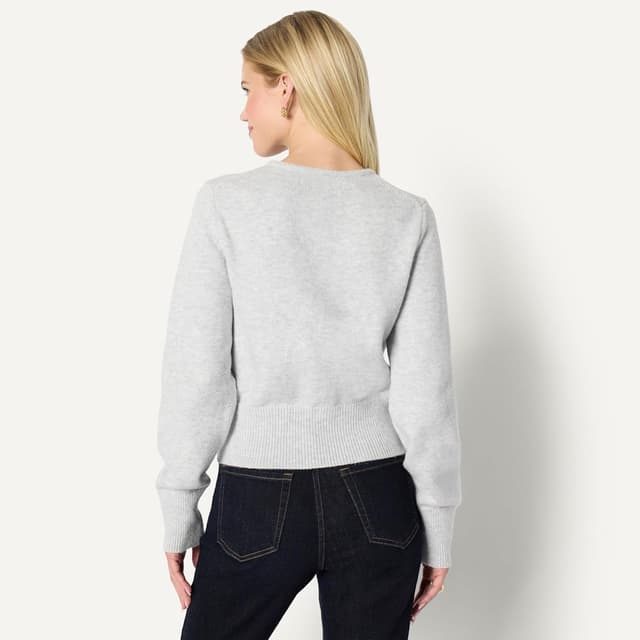 Detalle 2 de Amazon Essentials Women’s Demi’s Pick Regular-Fit Long-Sleeve Tie Front Cardigan with Bows