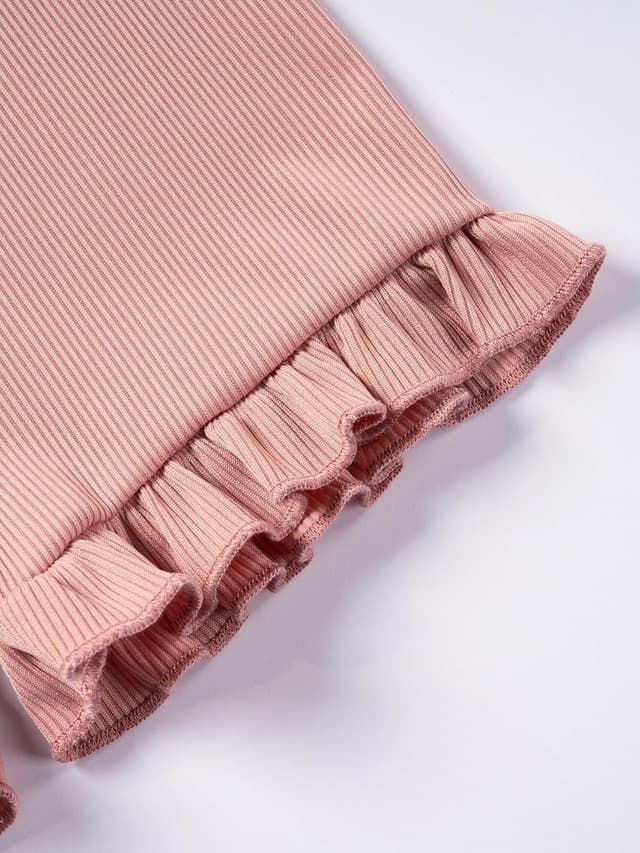 Detalle 2 de KISLOVE girls’ ribbed ruffle T-shirt and shorts set (summer 2-piece)