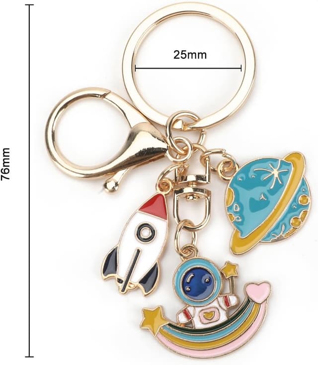 Detalle 2 de Tranbath Astronauten-Schlüsselanhänger aus Edelstahl für Frauen – Keychain mit Astronauten-Charm, personalisierbar