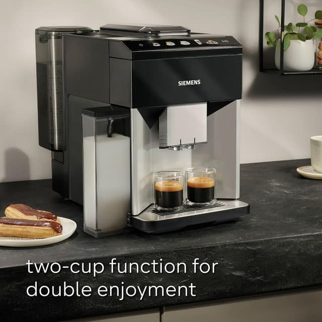 Detalle de Siemens EQ500 TQ513GB1 bean-to-cup coffee machine with coffeeSelect display (silver/piano black)
