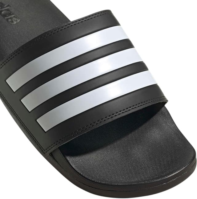 Detalle de adidas Adilette Comfort Slides (Core Black / Cloud White), 42 EU