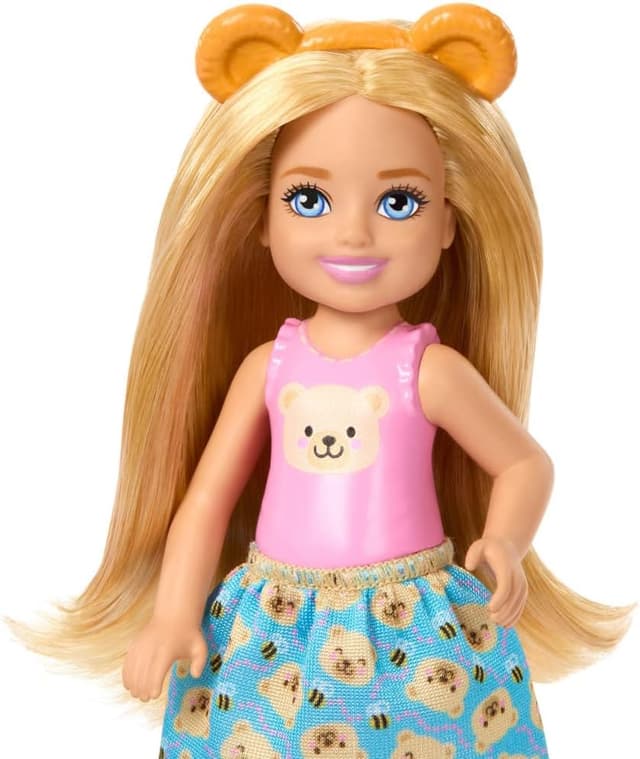 Detalle de Barbie Chelsea Tea Party (JJB40) – set con mini bambola Chelsea bionda e 10 accessori, cesta da picnic trasformabile in tavolo