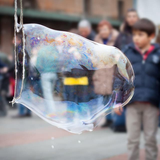 Detalle 1 de Bubble Brothers Riesenseifenblasen Set 3