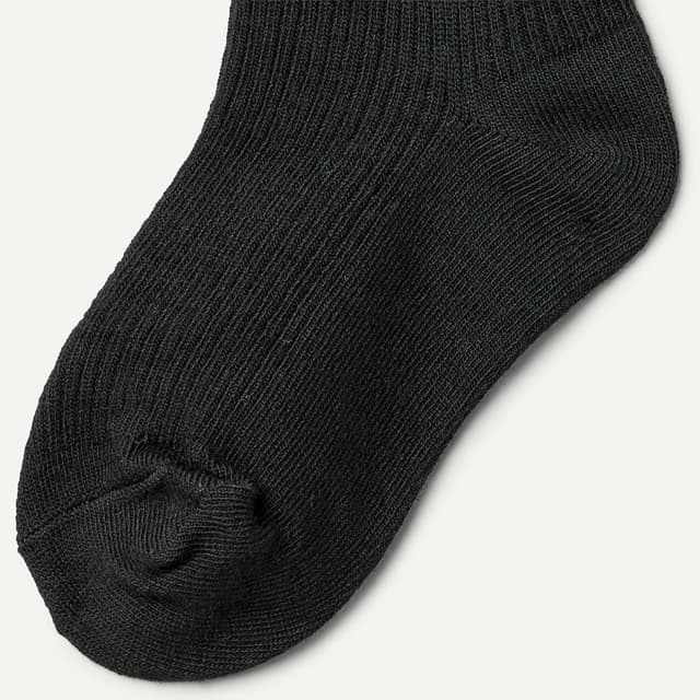 Detalle de Amazon Essentials Boy’s Ribbed Crew Socks (Everyday Casual/School Uniform) – 3 Pairs