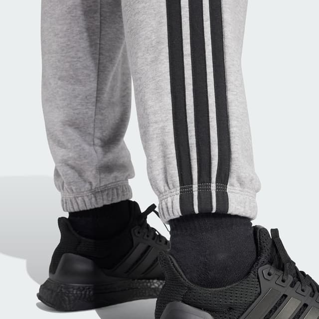 Detalle de Adidas Hose Essentials French Terry 3-Stripes