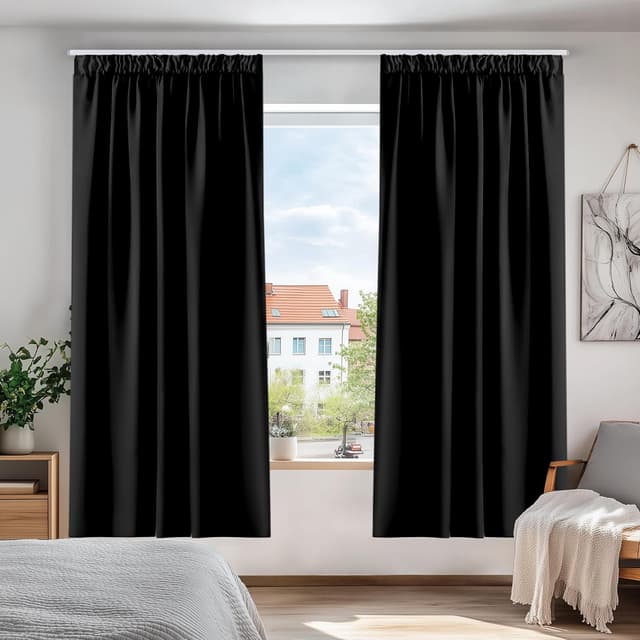 Detalle de Deconovo Super Soft Pencil Pleat Thermal Blackout Curtains (66 x 72) – Black, Two Panels