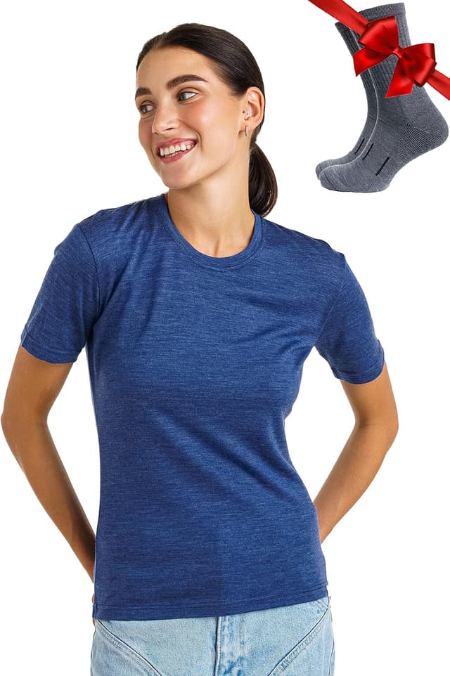 Detalle de Merino.tech 100% Merino Wool Women’s Short-Sleeve Base Layer T-Shirt and Hiking Socks Set