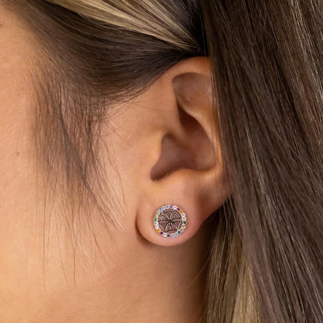 Detalle 2 de Engelsrufer Ohrstecker Lebensblume Steckverschluss