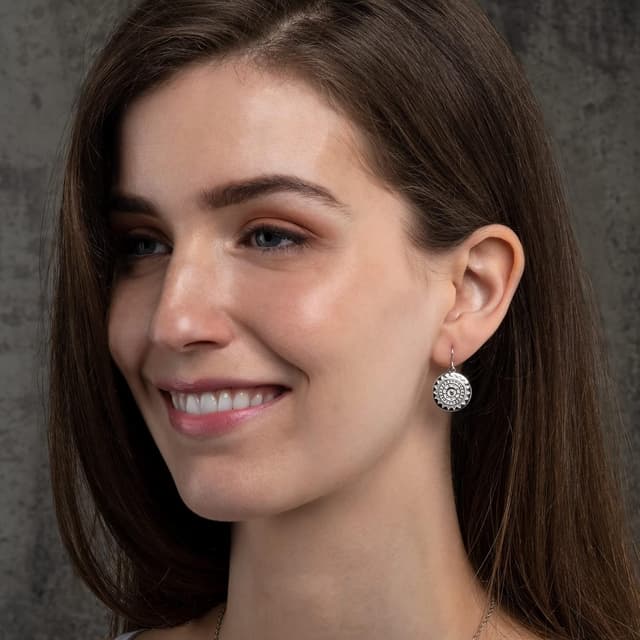 Detalle de ZAVANA Graziosi orecchini pendenti mandala tondi in stile boho chic