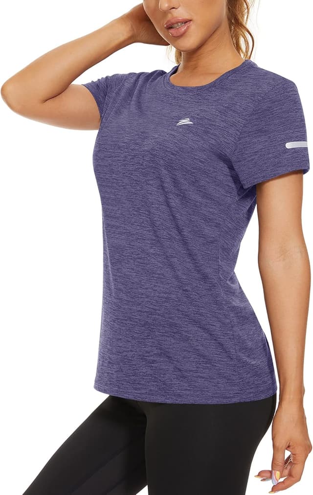 Detalle de KEFITEVD ladies short sleeve sport top with quick-dry polyester and reflective trims