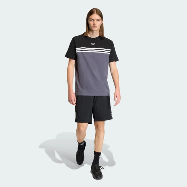 Thumbnail 2 de Adidas Camiseta Chest Stripes Gris