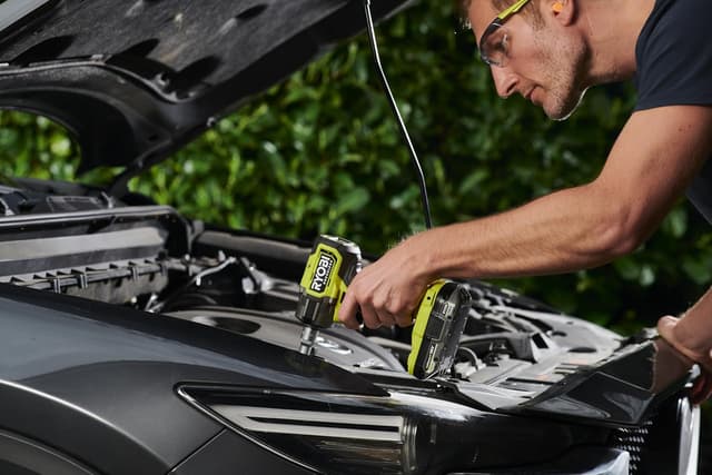 Detalle de Ryobi ONE+ impact wrench 18V