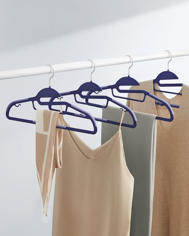 Detalle de SONGMICS Kleiderbügel aus Kunststoff 20er-Set (U-förmige Öffnung), 360° drehbarer Haken, dunkelblau/hellblau CRP041C02