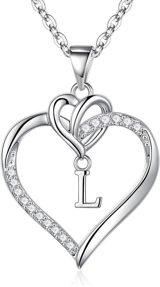 Detalle 2 de TINGN Heart Initial Necklace (A–Z) in 14k Gold Plated with Cubic Zirconia Heart Pendant