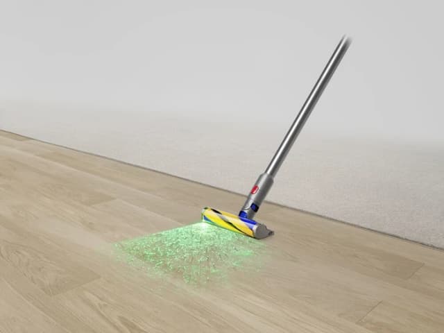 Detalle 1 de Dyson V15 Detect Fluffy: kabelloser Staubsauger mit Stauberkennung und LCD-Anzeige