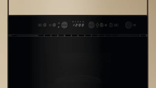 Detalle 2 de Bauknecht BMN1O2BK Einbaumikrowelle