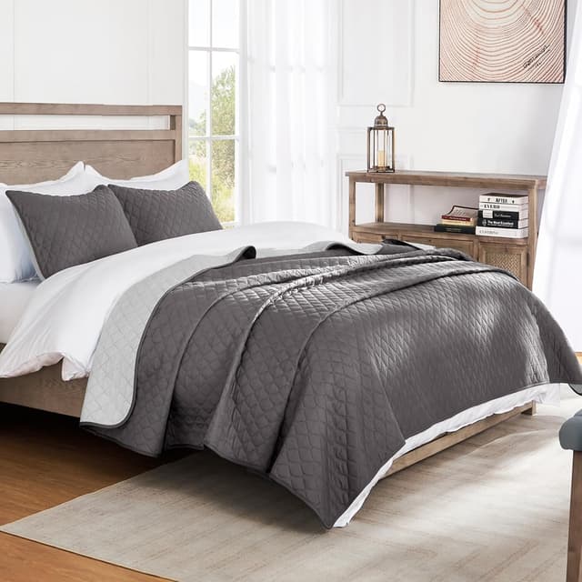 Detalle 2 de Exclusivo Mezcla Ultrasonic Reversible Queen Quilt 90"x96"