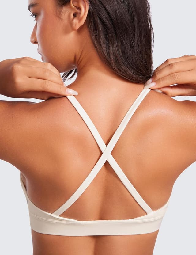 Detalle 2 de CRZ YOGA Butterluxe – Brassière sport col en V profond rembourrée, bretelles spaghetti (Butterluxe Profond Col en V Sport Bras)