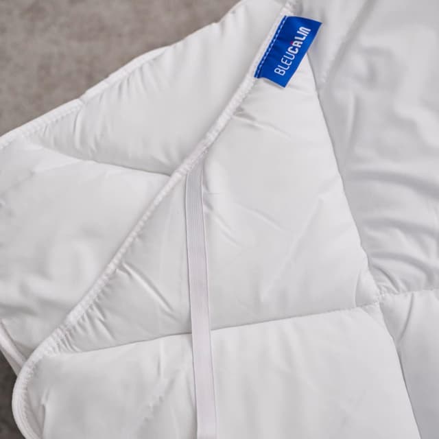 Detalle de Bleu Câlin Sur-matelas de confort anti-transpiration TopCool Blanc 140x190 cm (SBOB40)