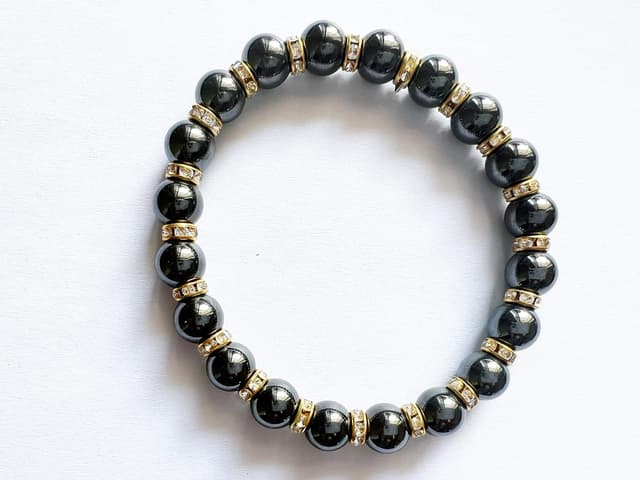 Detalle de Apocalyptic-K Magnetarmband 6/8 mm mit Strass