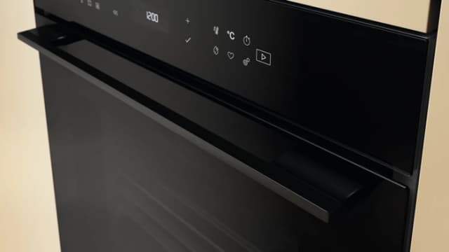 Thumbnail 4 de Bauknecht BBI78HT1SK Einbau-Backofen mit Airfry & Hydrolyse-Reinigung