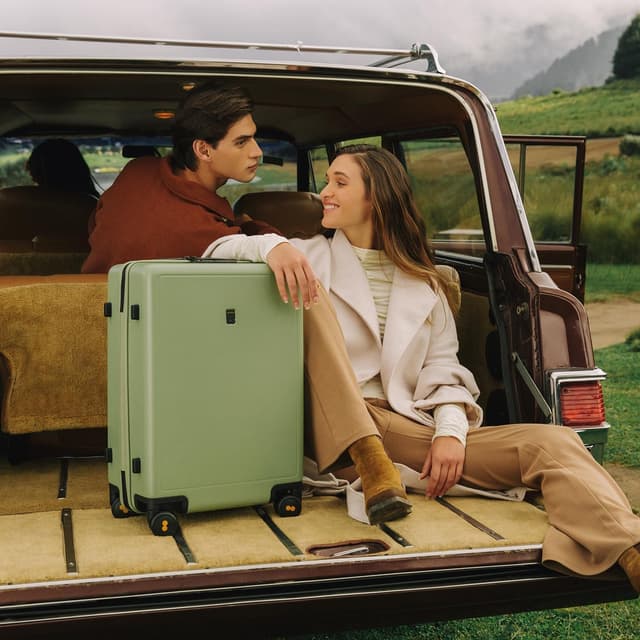 Detalle 2 de LEVEL8 8 spinner carry on suitcase 55cm