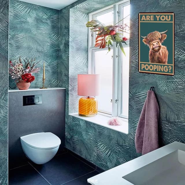 Detalle 2 de Are You Pooping wall art 8 x 12 inch