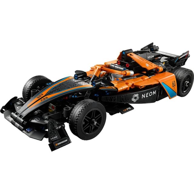 Detalle 2 de Lego Technic NEOM McLaren Formula E Race Car — set LEGO de coche de carreras