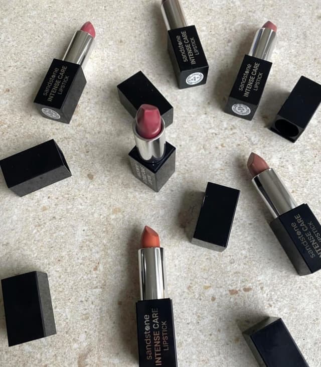 Detalle de Sandstone Scandinavia Rouge à Lèvres Soin Nude Brun 43 Barely There – pigmentation, tenue longue et confort hydratant