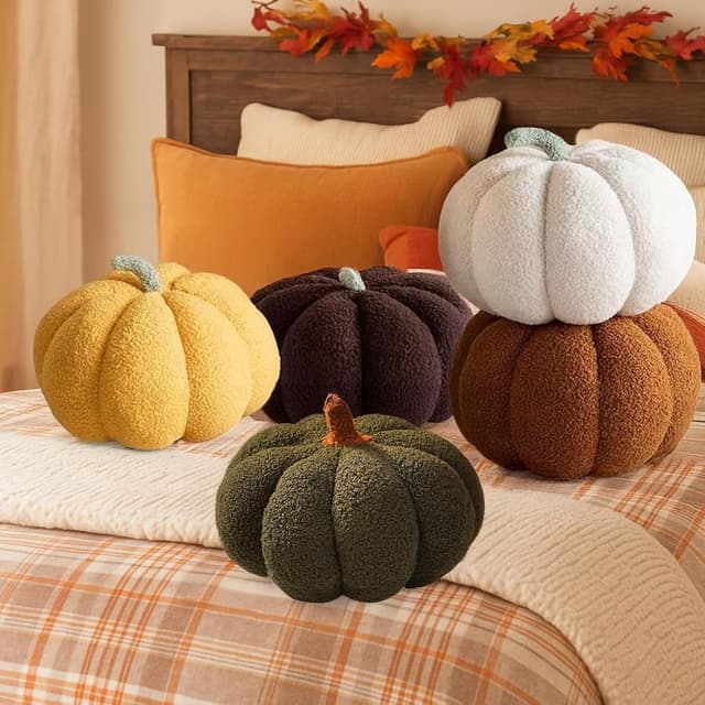 Detalle 2 de MOMAHUA Pumpkin Plush Pillow 11in