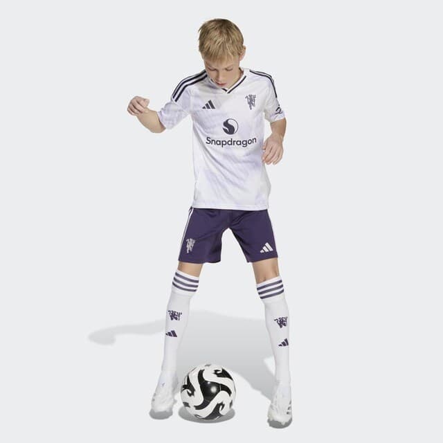 Thumbnail 4 de adidas Camiseta Manchester United 2025-26 para niños