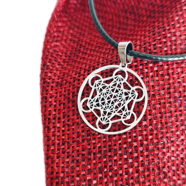 Detalle 2 de SIMBOLIKS Colgante Metatron Protección